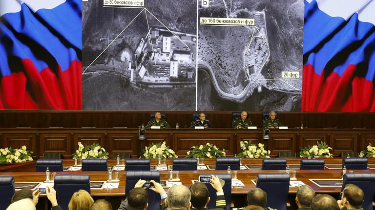 Moskau weist mit Satellitenbildern angeblich Erdogans Ölhandel mit dem IS nach.