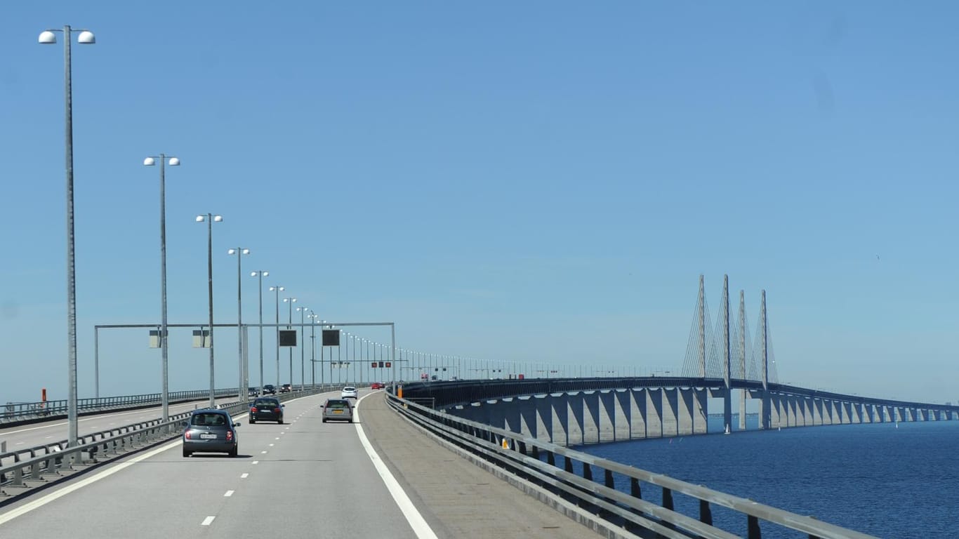 Die Öresundbrücke verbindet Südschweden und Kopenhagen.