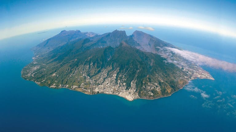 La Réunion gehört zu Frankreich und ist somit der südlichste Punkt Europas.