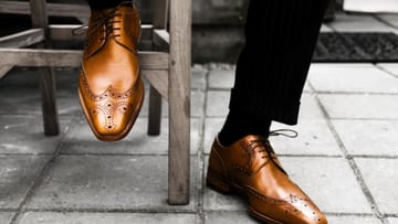 Am 4. Dezember ist "Zieh-braune-Schuhe-an"-Tag. Doch beim Tragen der braunen Treter gibt es ein paar Regeln.