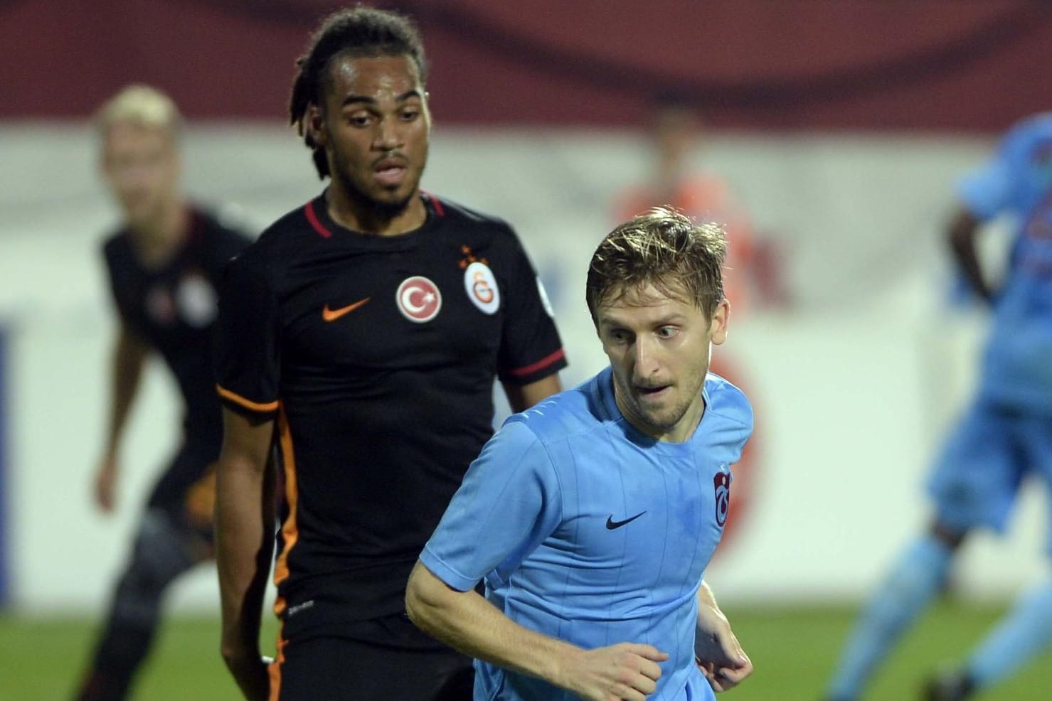 Marko Marin (vorne) spielt jetzt für den türkischen Klub Trabzonspor.