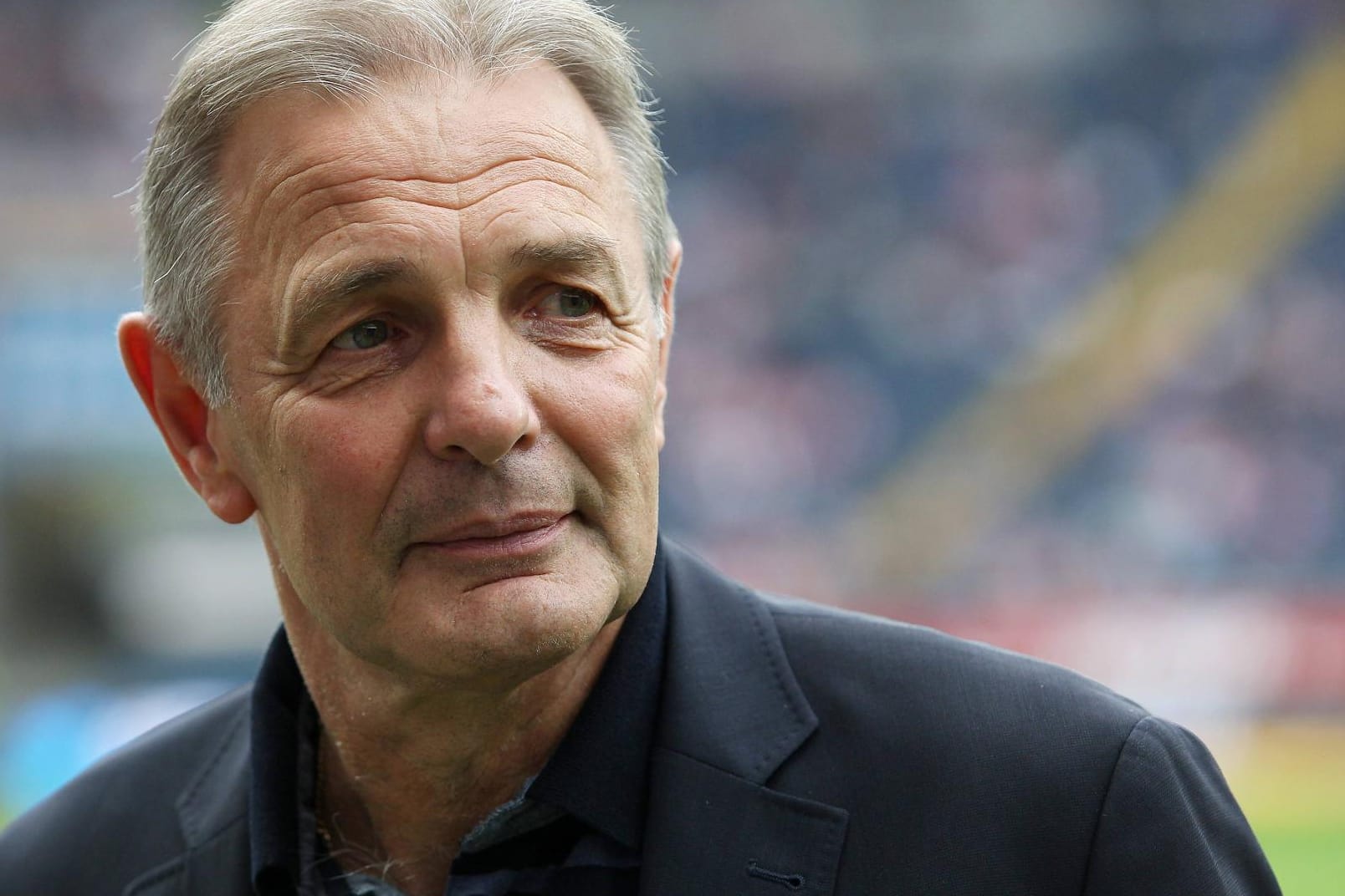 Hoffnungsträger: Karl-Heinz Körbel soll einen Fünftligisten wieder in die Erfolgsspur führen.