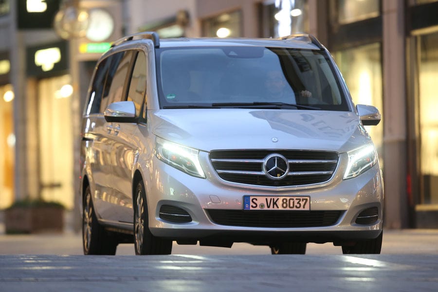 Mercedes V-Klasse und VW T6 Multivan im Vergleich