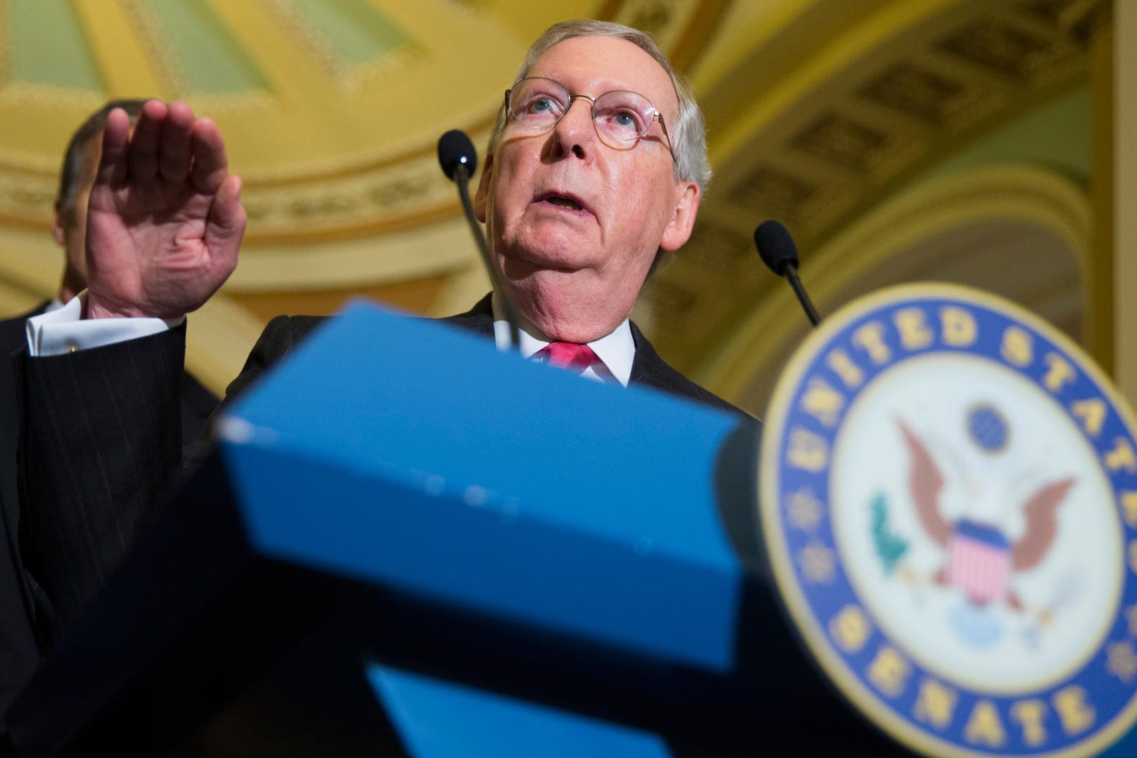 Nicht mit uns: Mehrheitsführer im US-Senat Mitch McConnell wettert gegen das neue Klimaabkommen.