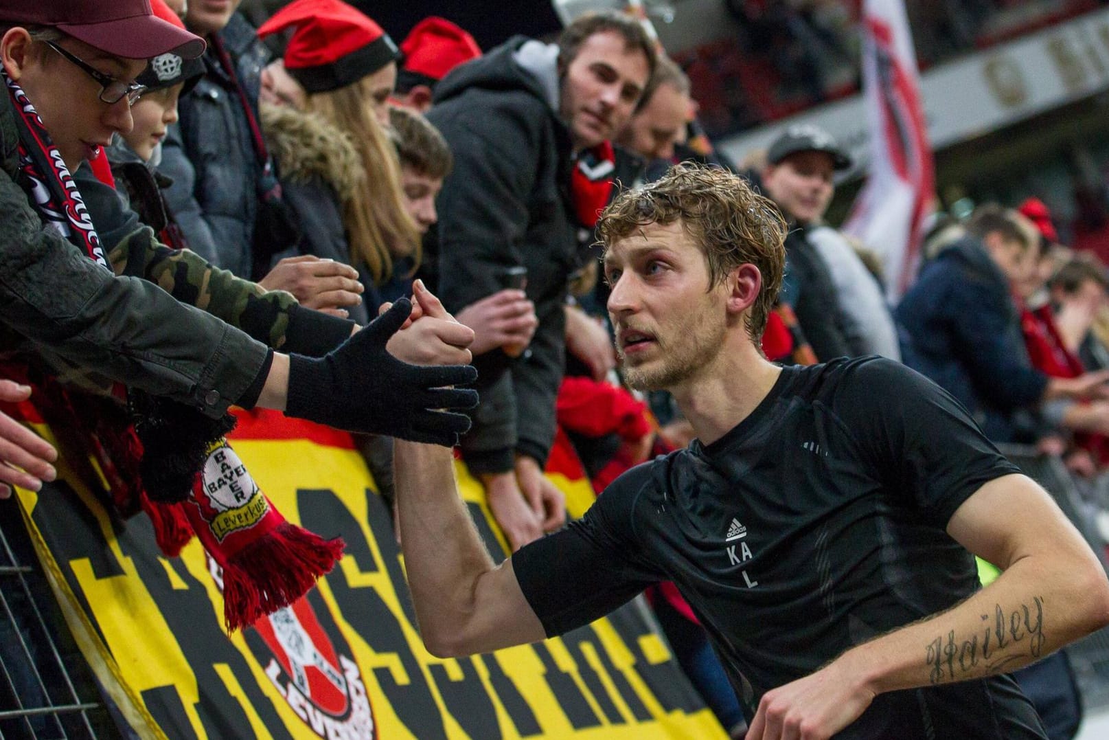 Stefan Kießling darf sich nach seiner Gala feiern lassen, wirkt aber eher in sich gekehrt.