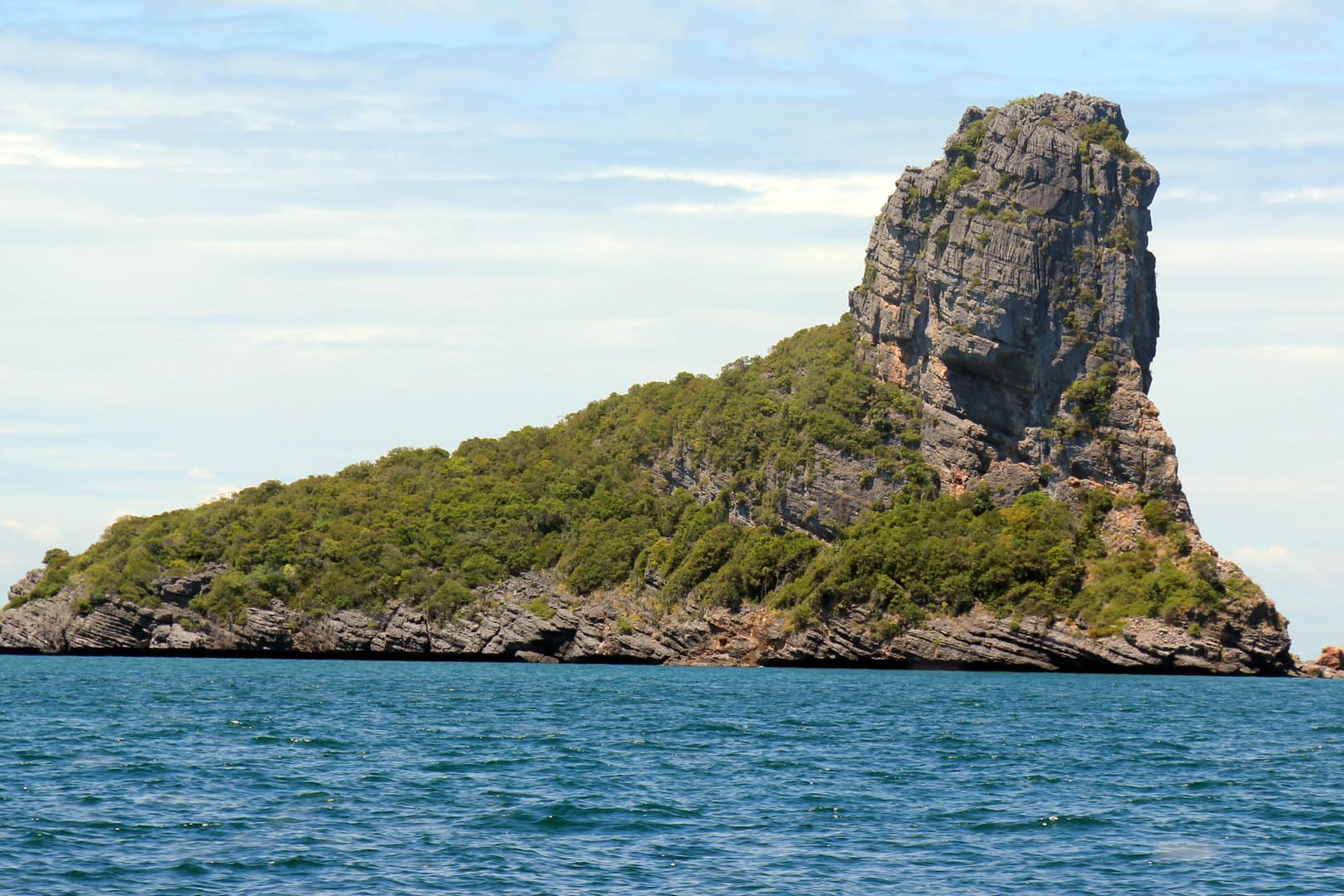 Diese Insel in Form eines Fußes ist nur eines der Highlights im Mu Ko Ang Thong National Park.