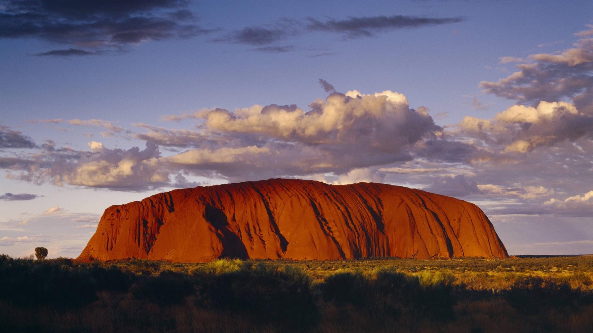 Der weltberühmte Ayers Rock zählt zu den Inselbergen.