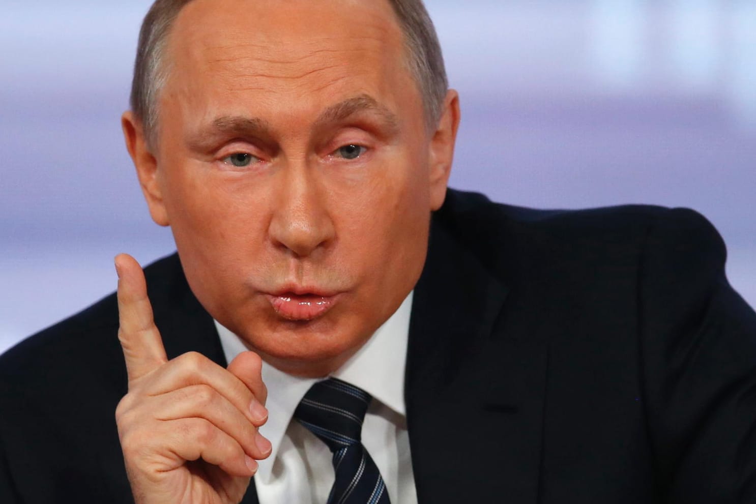 In seiner Jahrespressekonferenz hat Wladimir Putin die Türkei scharf angegriffen.
