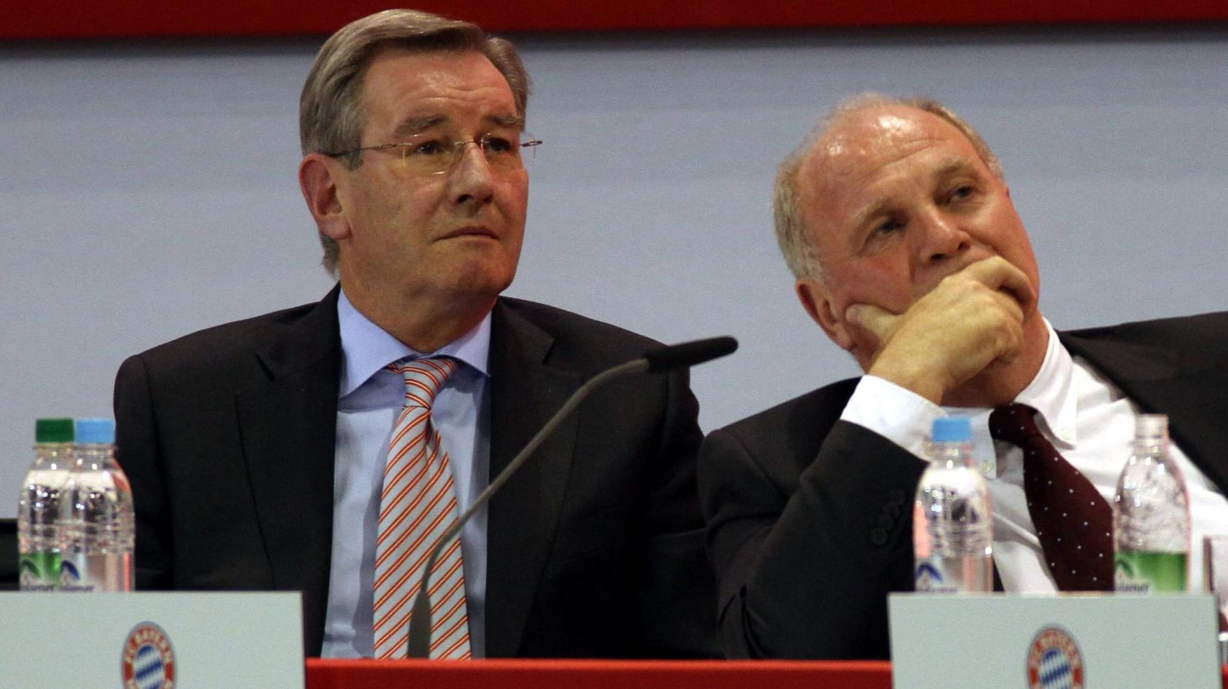 Bayern-Präsident Karl Hopfner (li.) und dessen Vorgänger Uli Hoeneß.