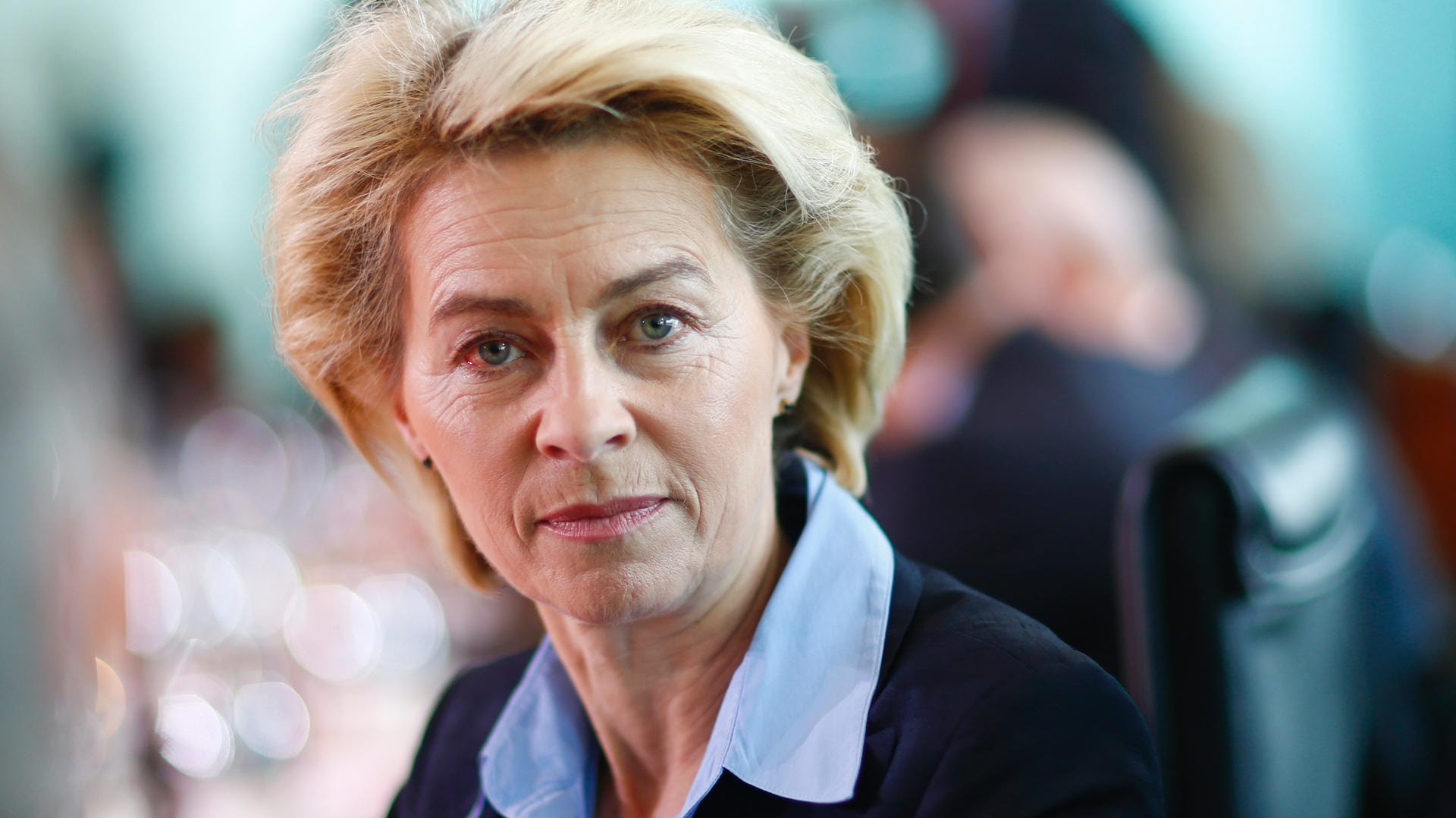 Ursula von der Leyen hat sich privat für einen Flüchtling engagiert.