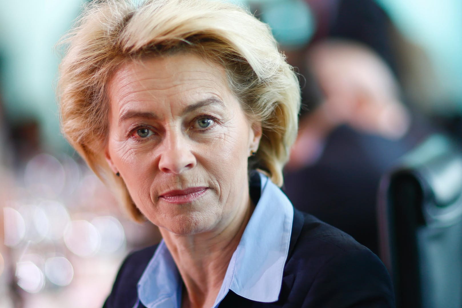 Ursula von der Leyen hat sich privat für einen Flüchtling engagiert.