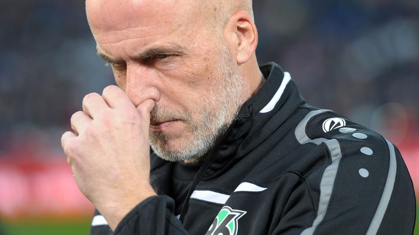 War die Niederlage gegen Bayern das letzte Spiel von Michael Frontzeck als 96-Coach?
