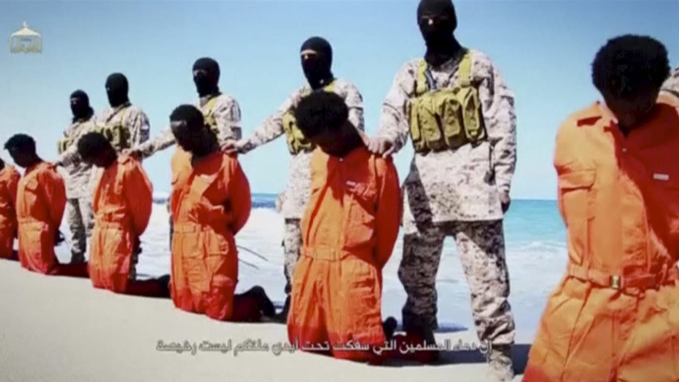 IS-Kämpfer christlichen Gefangenen in Libyen: Im Nahen Osten hat der Islamische Staat bei der Mehrheit der Araber keine Chance.
