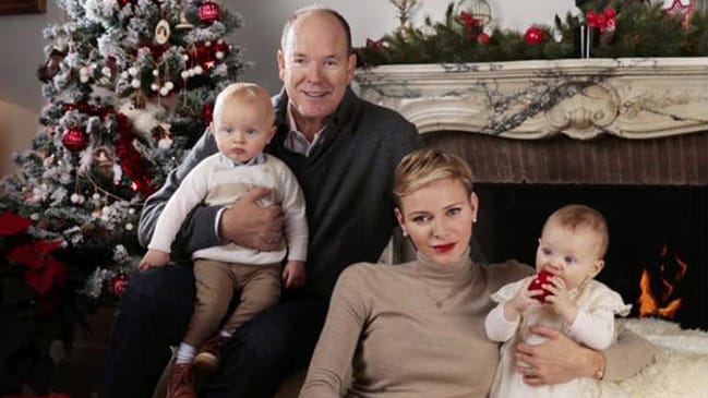 Charlène und Albert von Monaco wünschen frohe Weihnachten 2016. Charlène und Albert von Monaco wünschen frohe Weihnachten 2016.