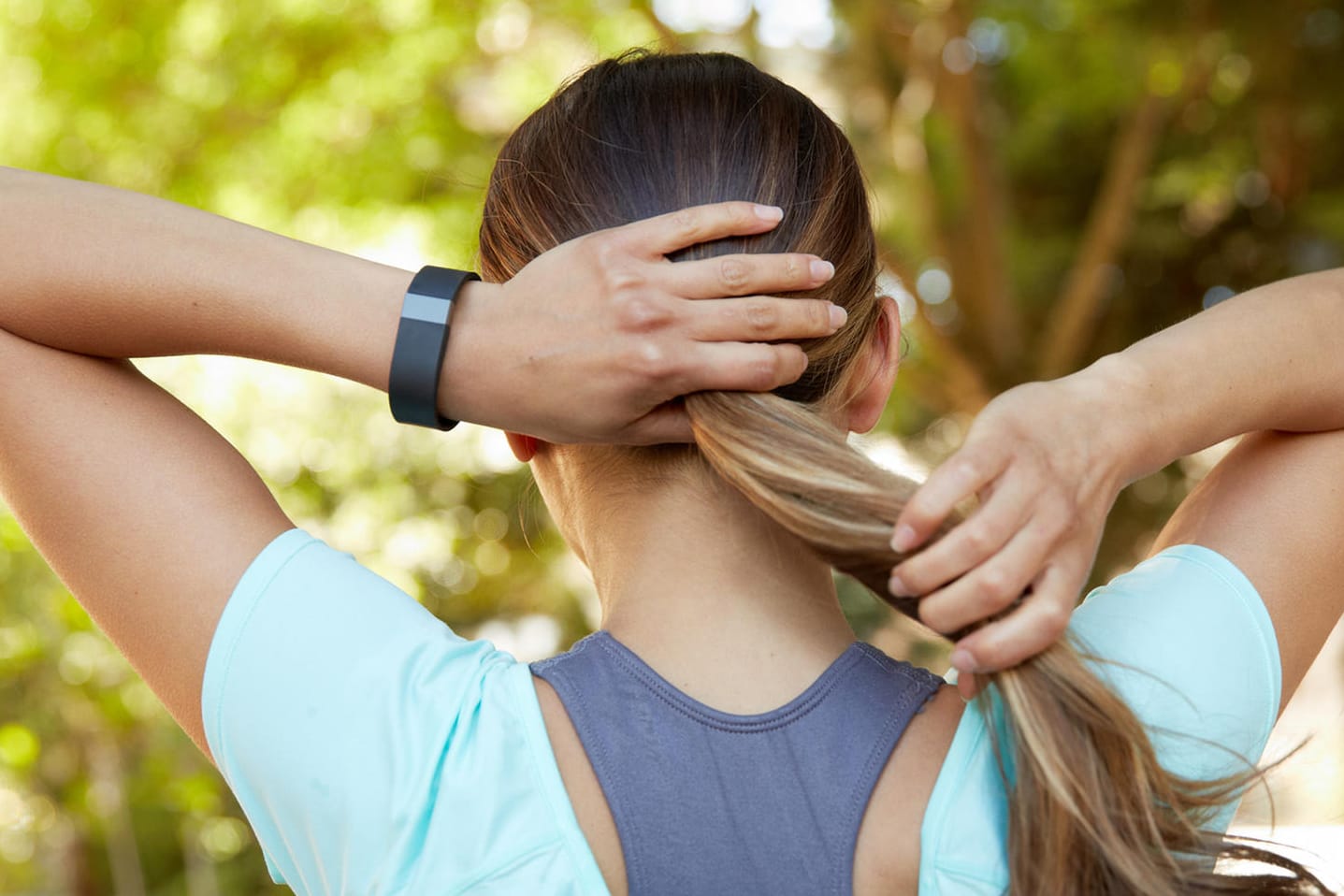 Fitnessarmbänder sollen am besten rund um die Uhr getragen werden.