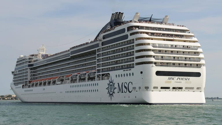 Die MSC Poesia ist ein Kreuzfahrtschiff der MSC Crociere S.A.