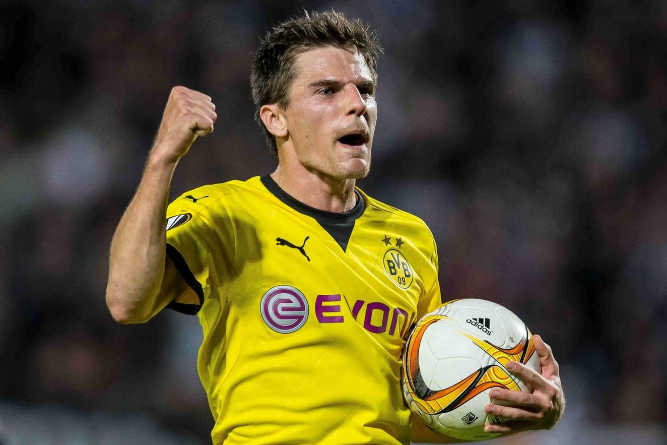 Borussia Mönchengladbach hat Jonas Hofmann vom Ligakonkurrenten Borussia Dortmund verpflichtet.