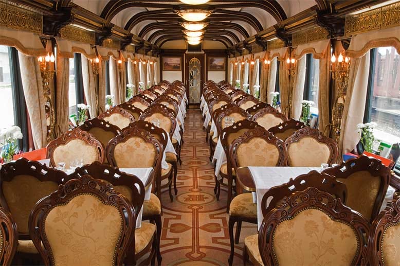 Die Transsibirische Eisenbahn, kurz Transsib, besteht seit 1906 - sie feiert im kommenden Jahr also 100-jähriges Jubiläum.