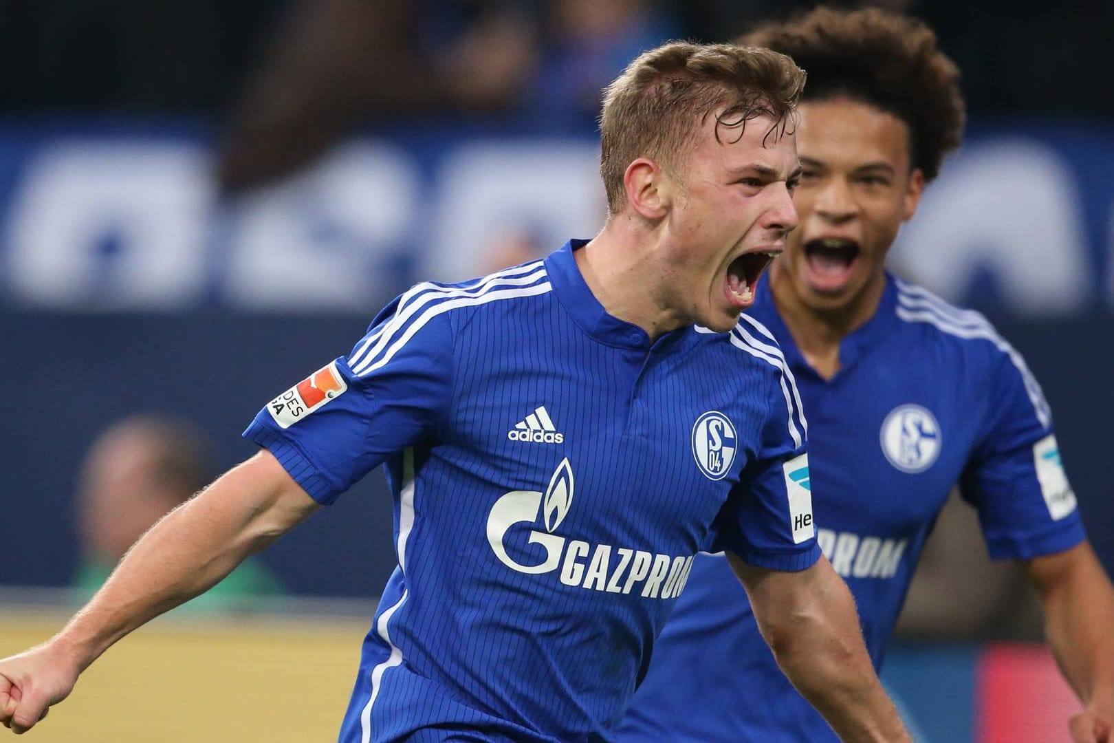 Die beiden S04-Profis Max Meyer (li.) und Leroy Sané sind für Joachim Löw eine Option für die Europameisterschaft 2016.