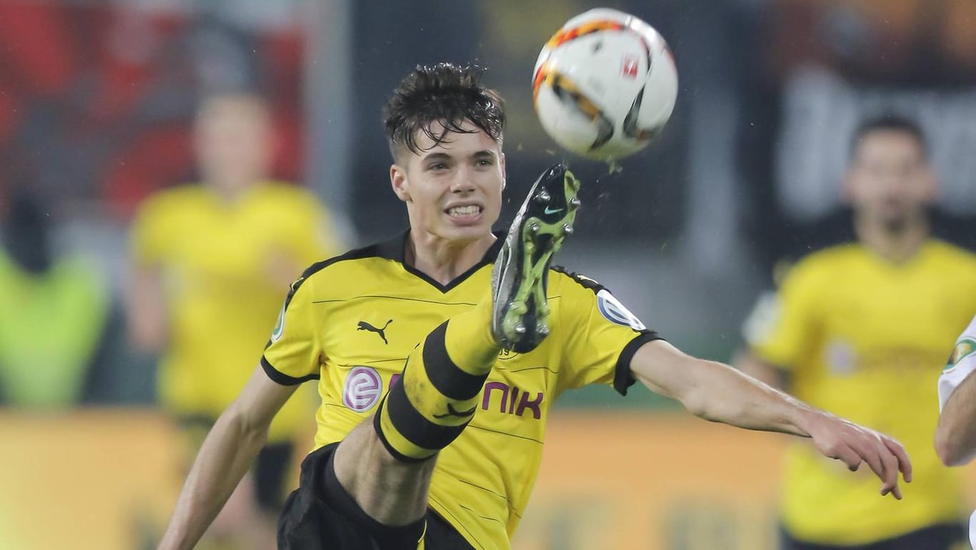 Julian Weigl (Borussia Dortmund).