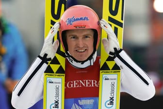 Severin Freund hat beim Neujahrsspringen in Garmisch-Partenkirchen die Gesamtführung bei der Vierschanzen-Tournee verloren.