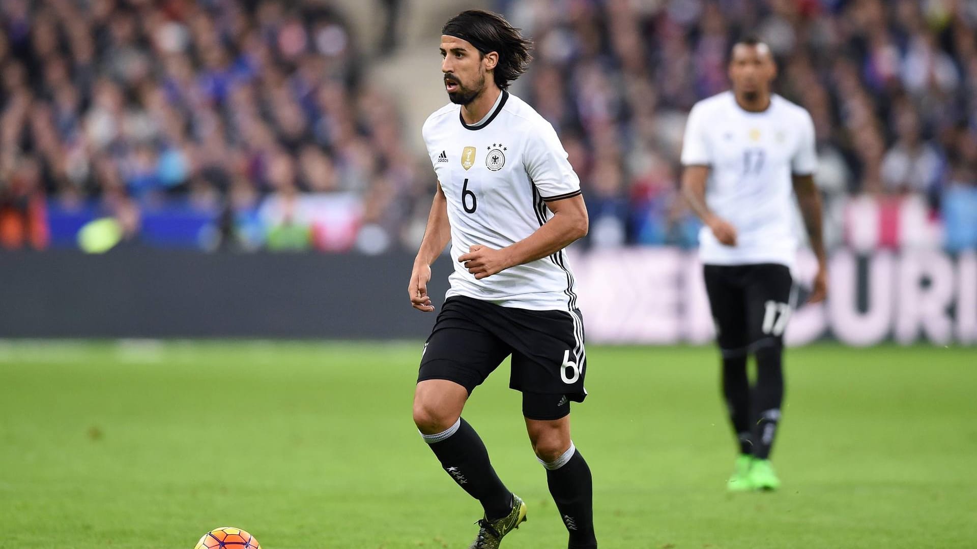 Sami Khedira fordert eine Leistungssteigerung für die Nationalmannschaft. Sami Khedira fordert eine Leistungssteigerung für die Nationalmannschaft.