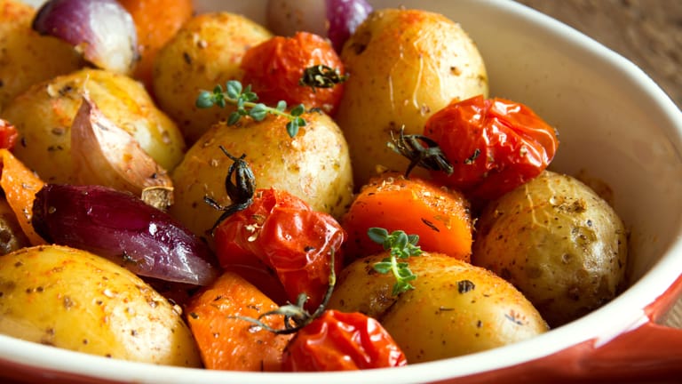 Wer denkt, dass Kartoffeln Dickmacher sind, irrt sich. Richtig zubereitet, können sie sogar beim Abnehmen helfen.