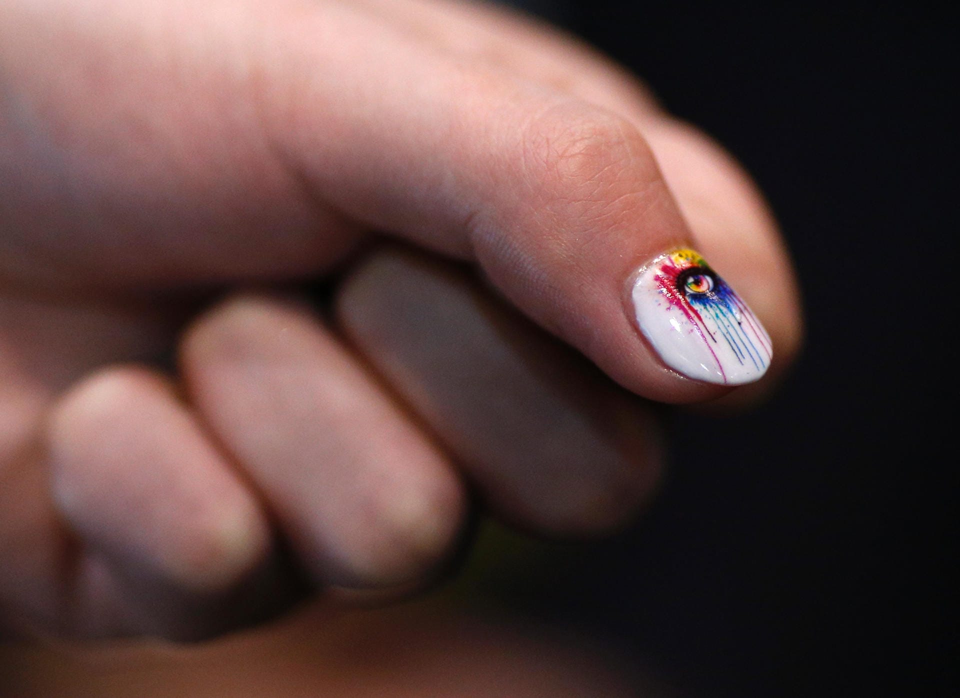 Der Inail Intelligent Printer von Yihang Shen druckt direkt auf die Fingernägel
