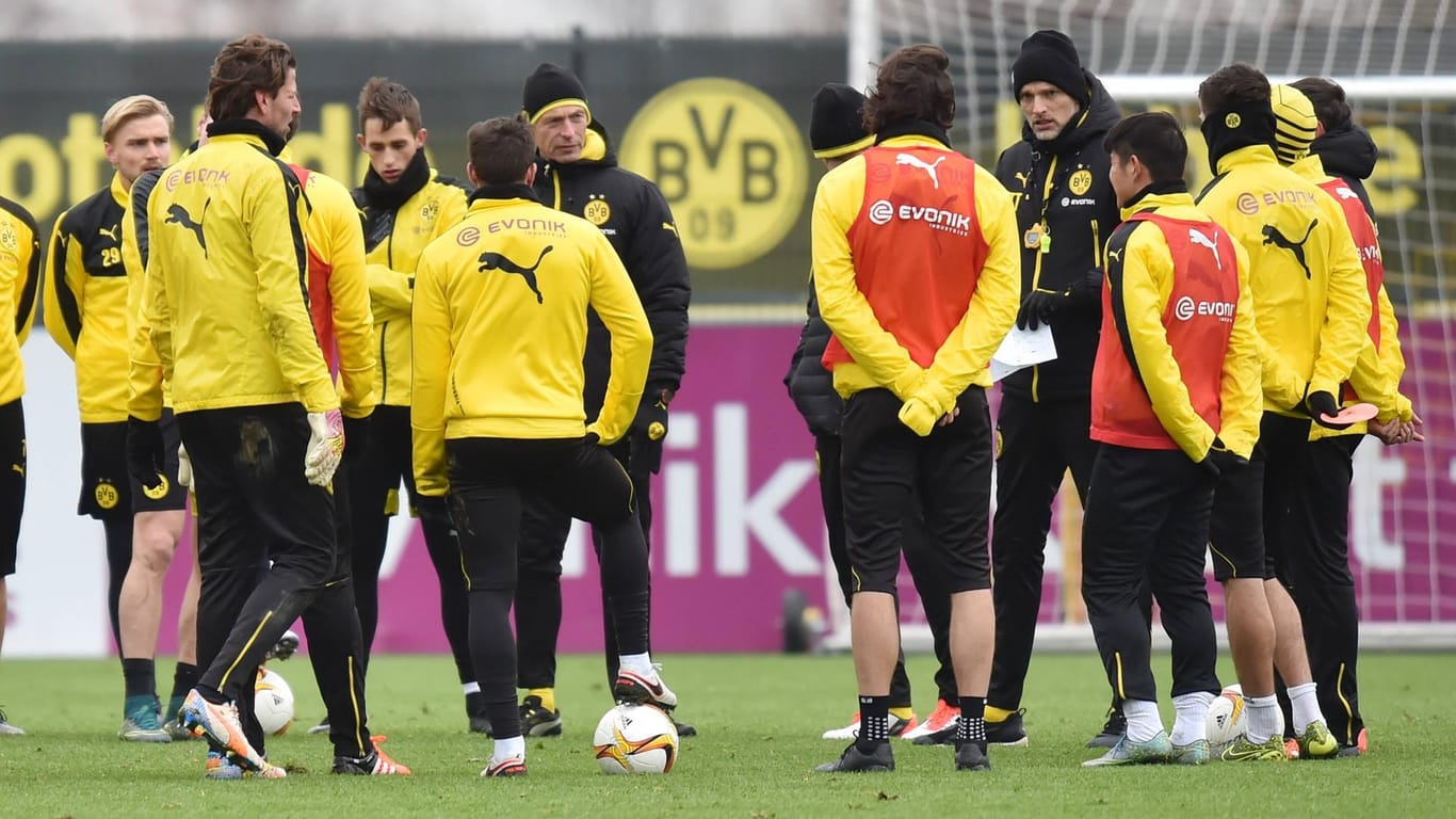 Bei Borussia Dortmund rollt der Ball wieder.