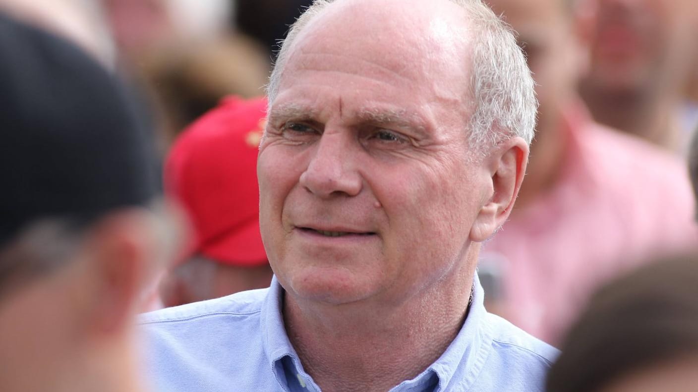 Uli Hoeneß hat in den letzten Monaten still und leise im Hintergrund die Fäden in der Nachwuchsabteilung des FC Bayern gezogen.