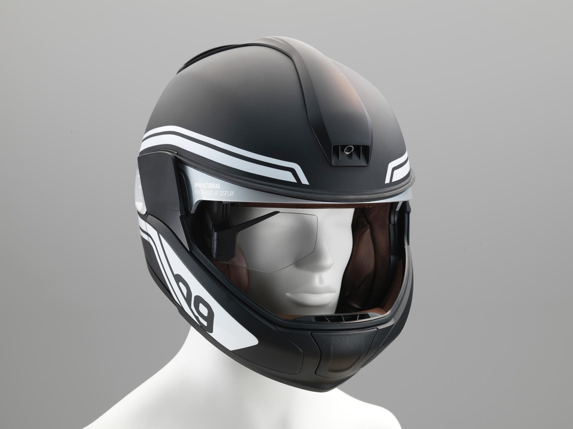BMW zeigt Helm mit Head-Up Display