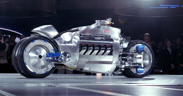 Ein Exot unter den teuersten Motorrädern der Welt ist das Dodge Tomahawk V10 Superbike vom US-Hersteller Dodge. 2003 präsentierte der US-Hersteller, der eigentlich kein Motorradbauer ist, die Studie auf der Detroit Motorshow.
