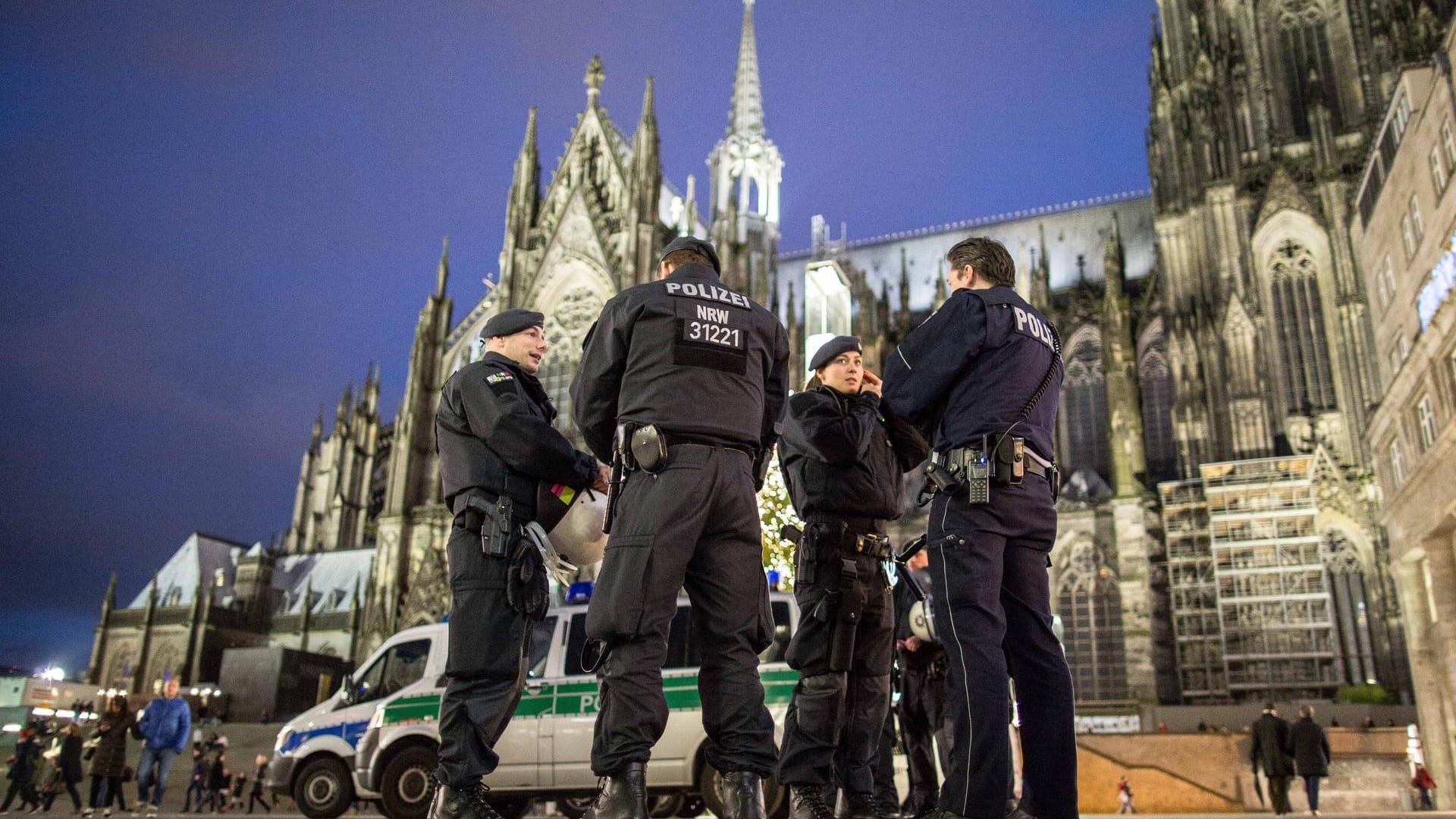 Nach den sexuellen Übergriffen auf Frauen in der Silvesternacht verstärkt die Polizei die Präsenz am Hauptbahnhof.