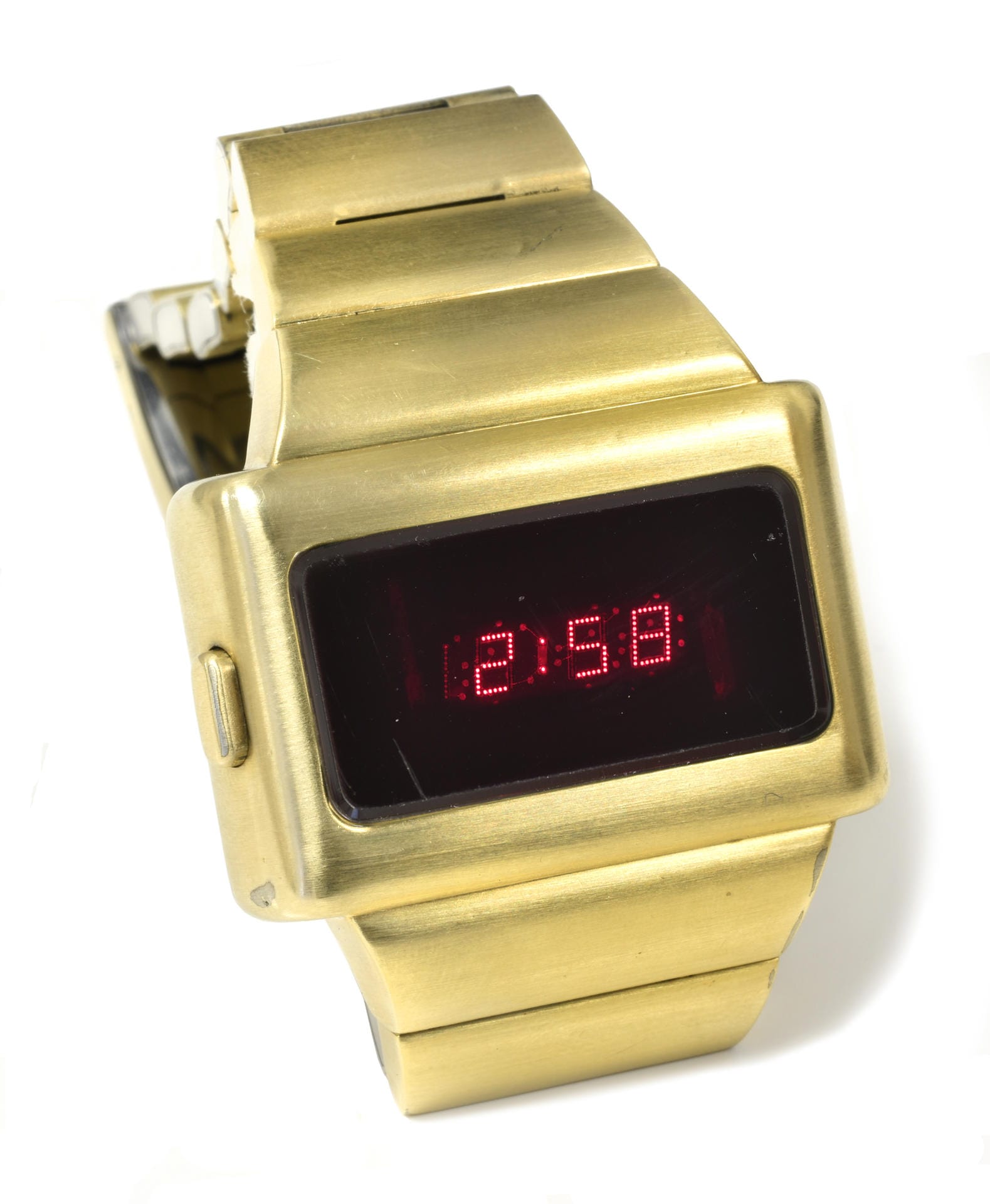 Auch diese wertvolle Uhr war ein Geschenk des King of Rock. Diese vergoldete Omega TC1 Uhr erlöste 3750 Dollar.