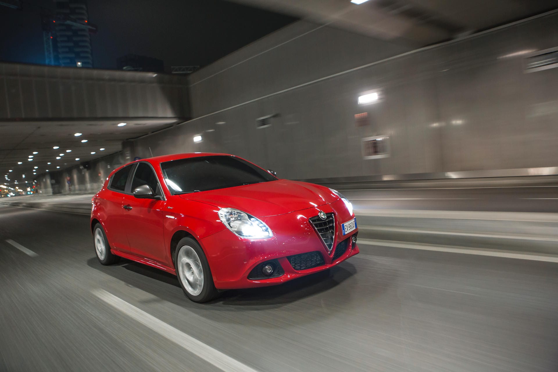 Nicht mal 3000 Autos hat Alfa 2015 verkauft - und davon waren 2291 Fahrzeuge Giuliettas.
