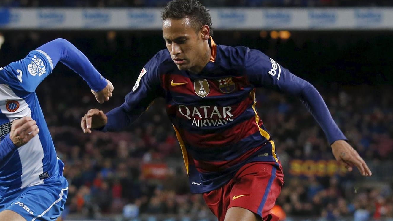 Barcelonas Neymar (re.) ist ins Visier der Staatsanwaltschaft geraten.