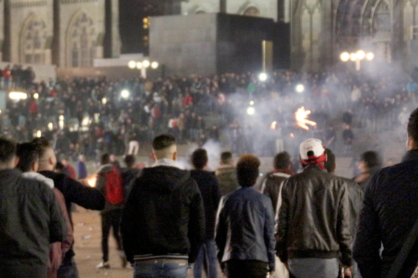 Silversternacht in Köln, Hamburg und Bielefeld: Immer mehr Strafanzeigen.