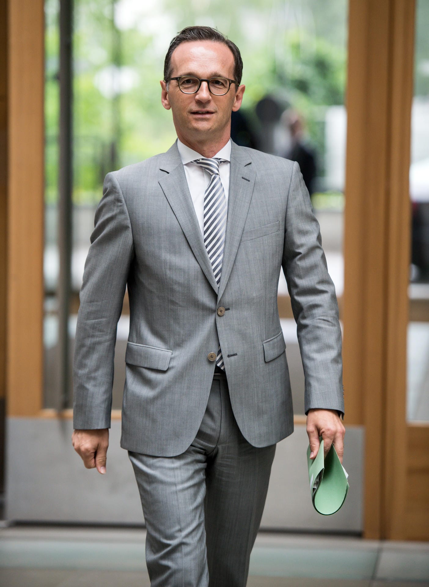 Bundesjustizminister Heiko Maas (SPD) trägt stets perfekt sitzende Anzüge. Als Dank gab es von der "GQ" die Auszeichnung als bestgekleideter Mannes Deutschlands.