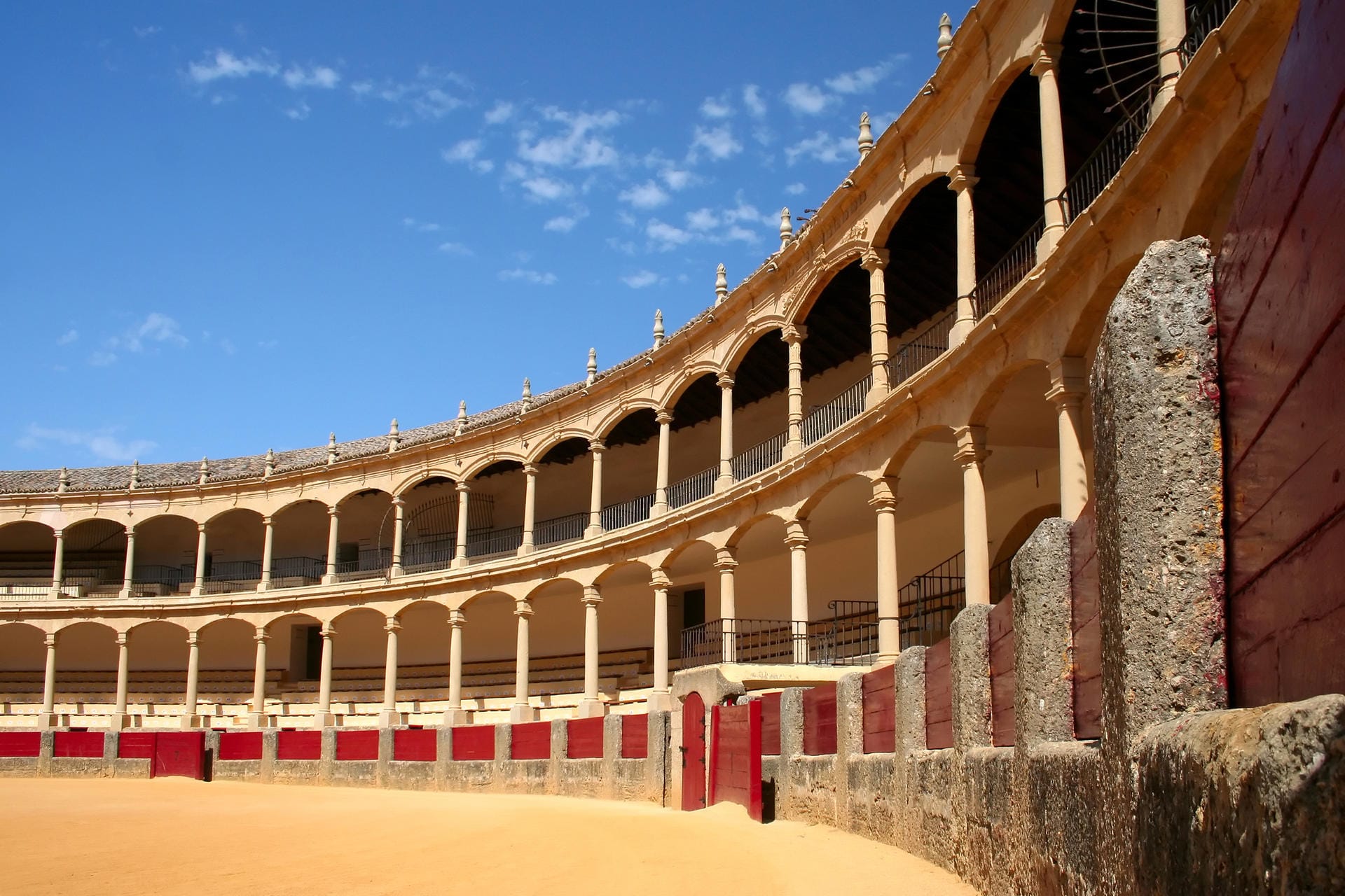 Die Stierkampfarena "Plaza de los Toros" soll die älteste Arena Spaniens sein.
