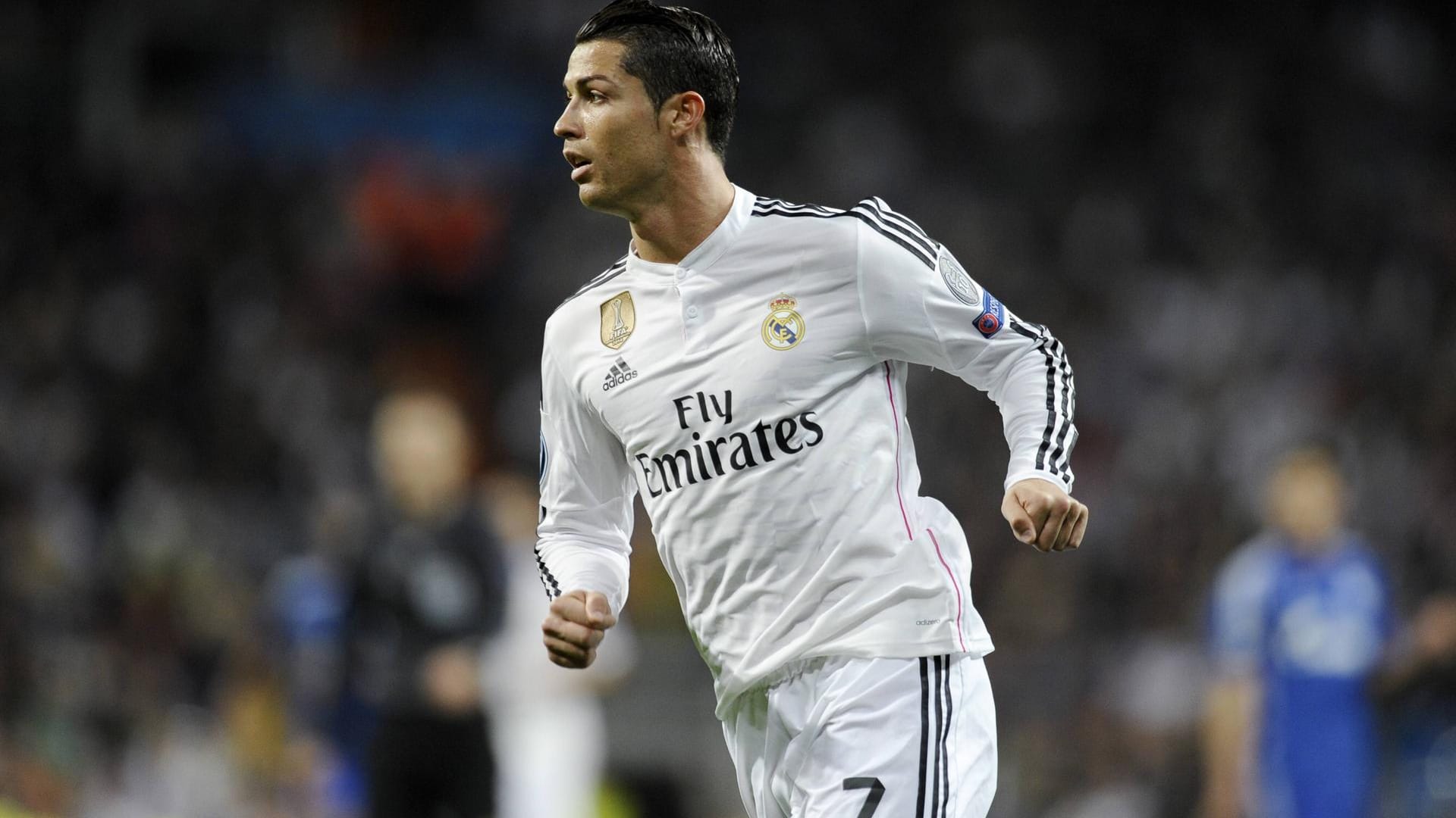 Real Madrid ist von der Transfersperre durch die FIFA betroffen. Real Madrid ist von der Transfersperre durch die FIFA betroffen.
