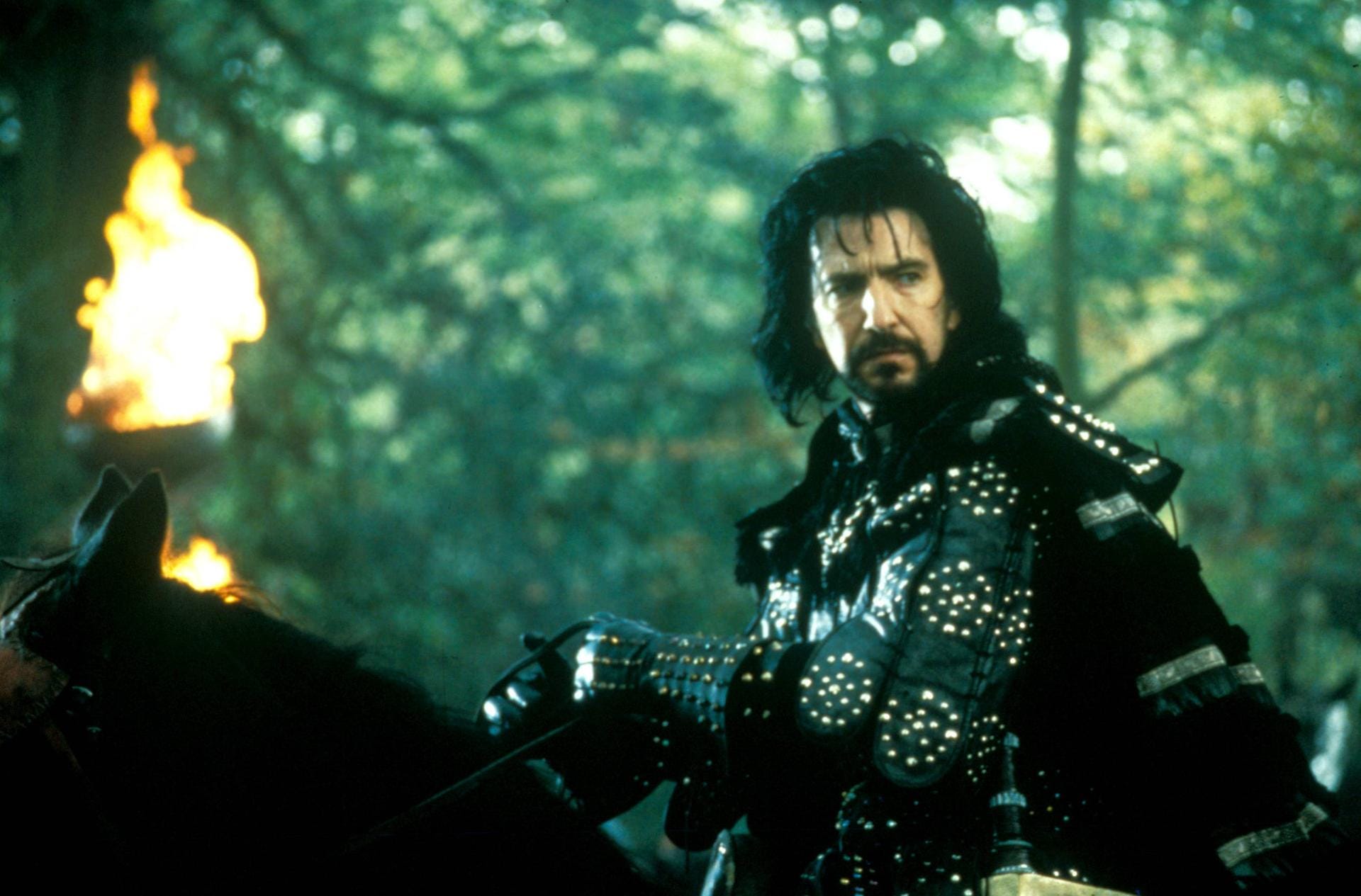 Danach war der Brite als Bösewicht gefragt. So spielte er unter anderem 1991 den Sheriff von Nottingham in Kevin Costners "Robin Hood - König der Diebe".