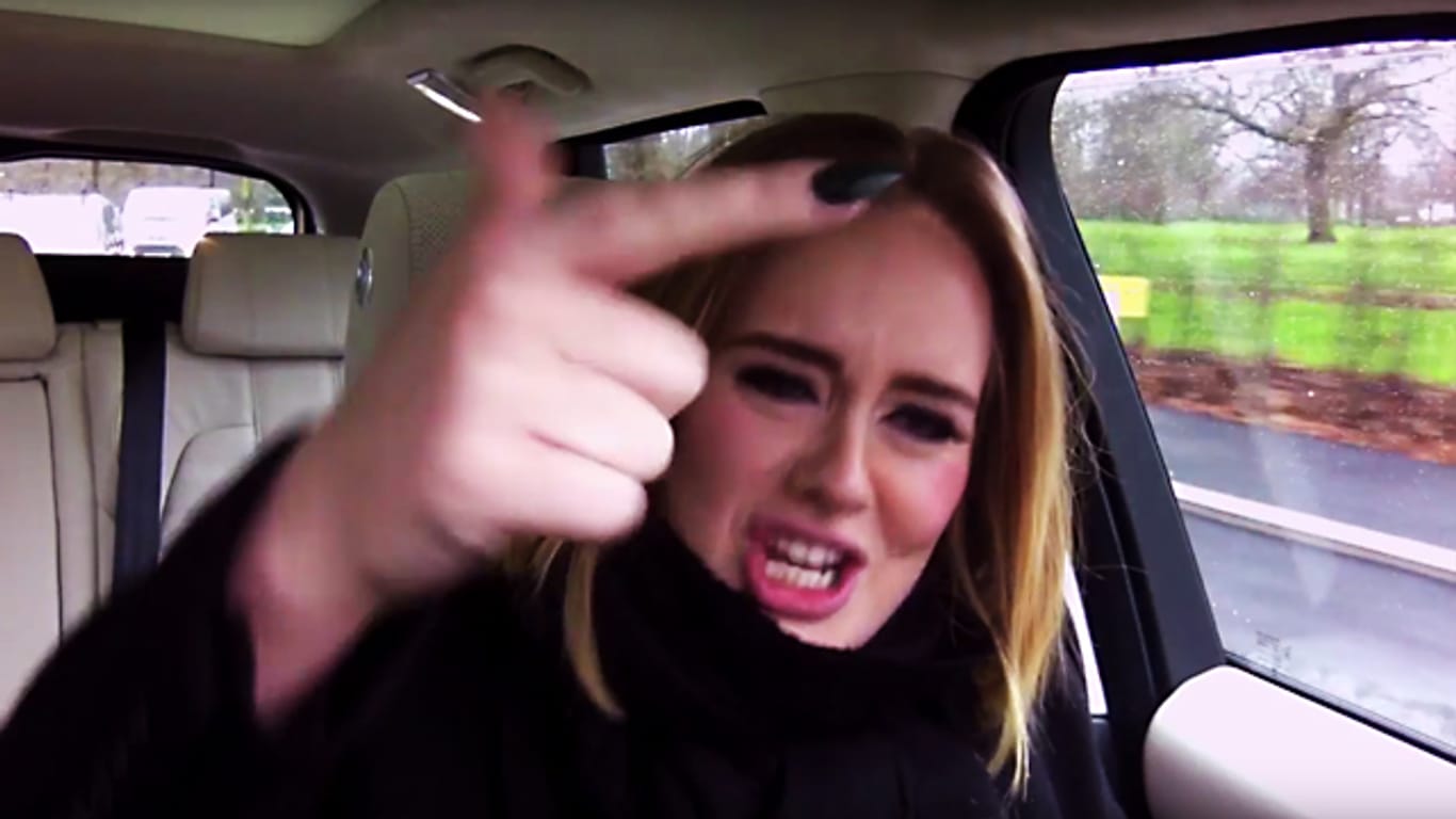 Adele rappt bei "Carpool Karaoke".