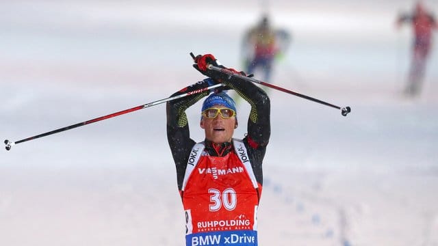 Erik Lesser siegte in Ruhpolding beim 15 km Massenstart.