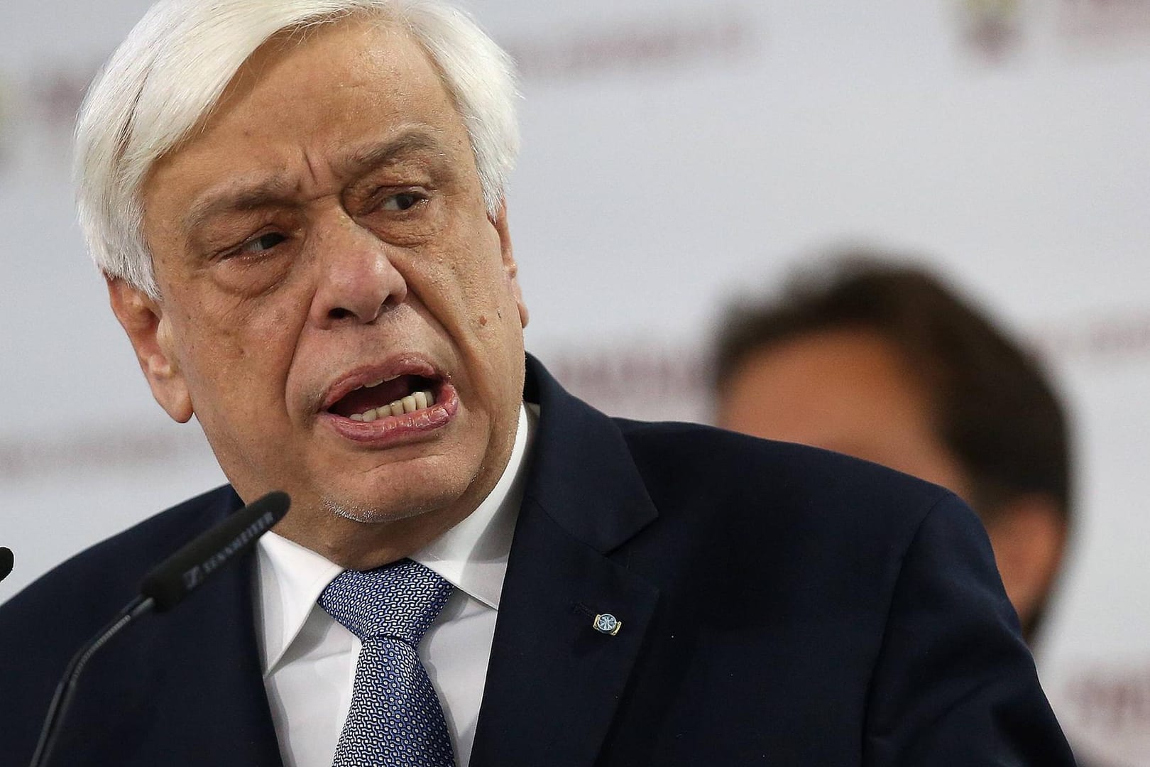 Flüchtlingskrise: Der griechische Präsident Prokopis Pavlopoulos wirft Türkei Unterstützung von Schleusern vor.