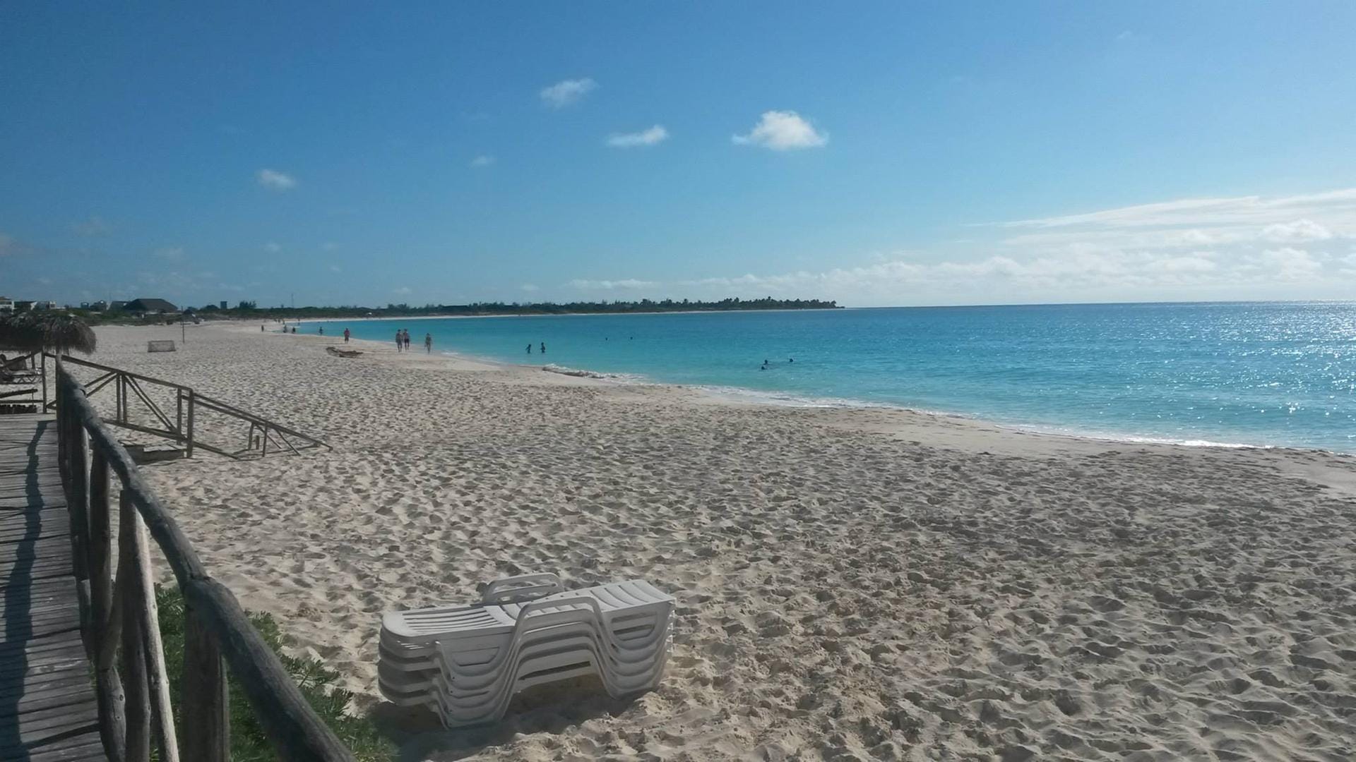 Wer mehr Idylle am Strand sucht, muss eine Kuba vorgelagerte Insel bereisen - wie zum Beispiel Cayo Largo.