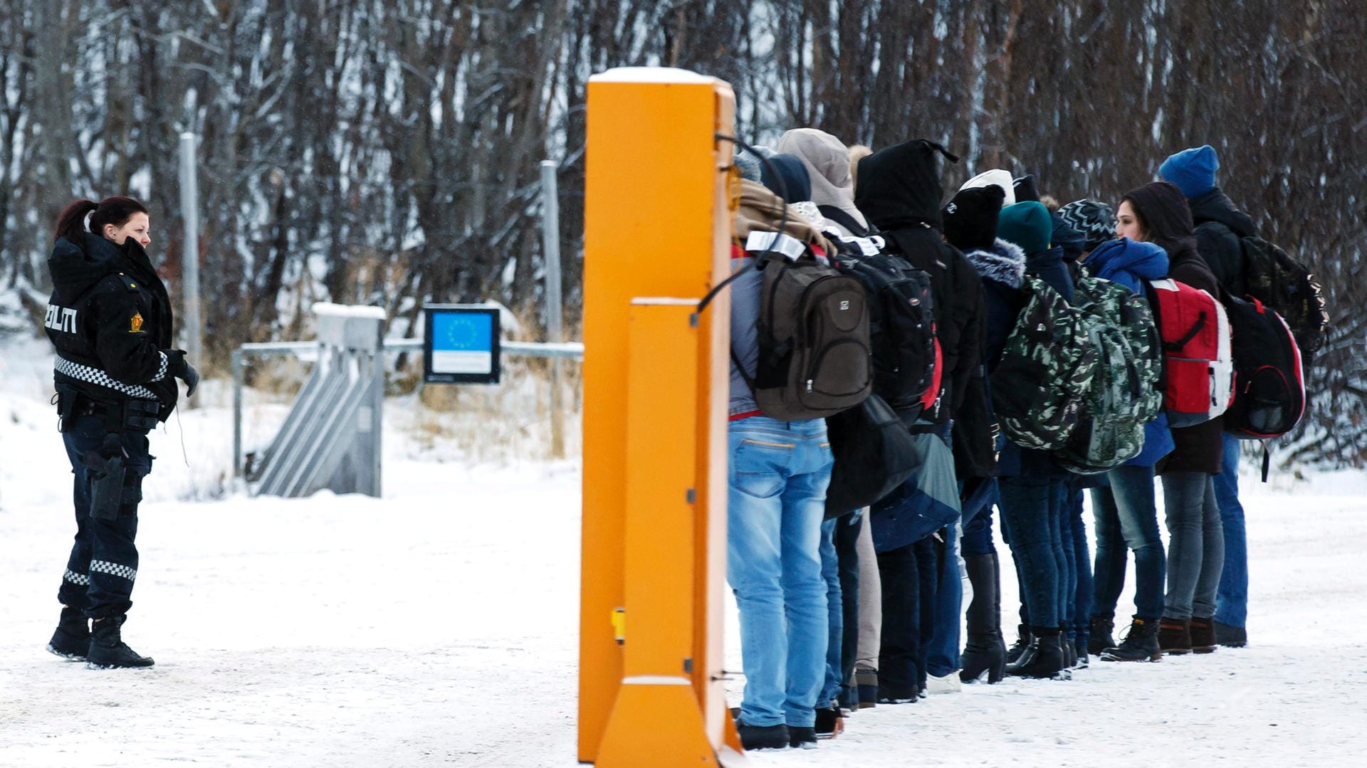Im vergangenen Jahr flohen 5500 Menschen über die russisch-norwegische Grenze nach Europa. Im vergangenen Jahr flohen 5500 Menschen über die russisch-norwegische Grenze nach Europa.