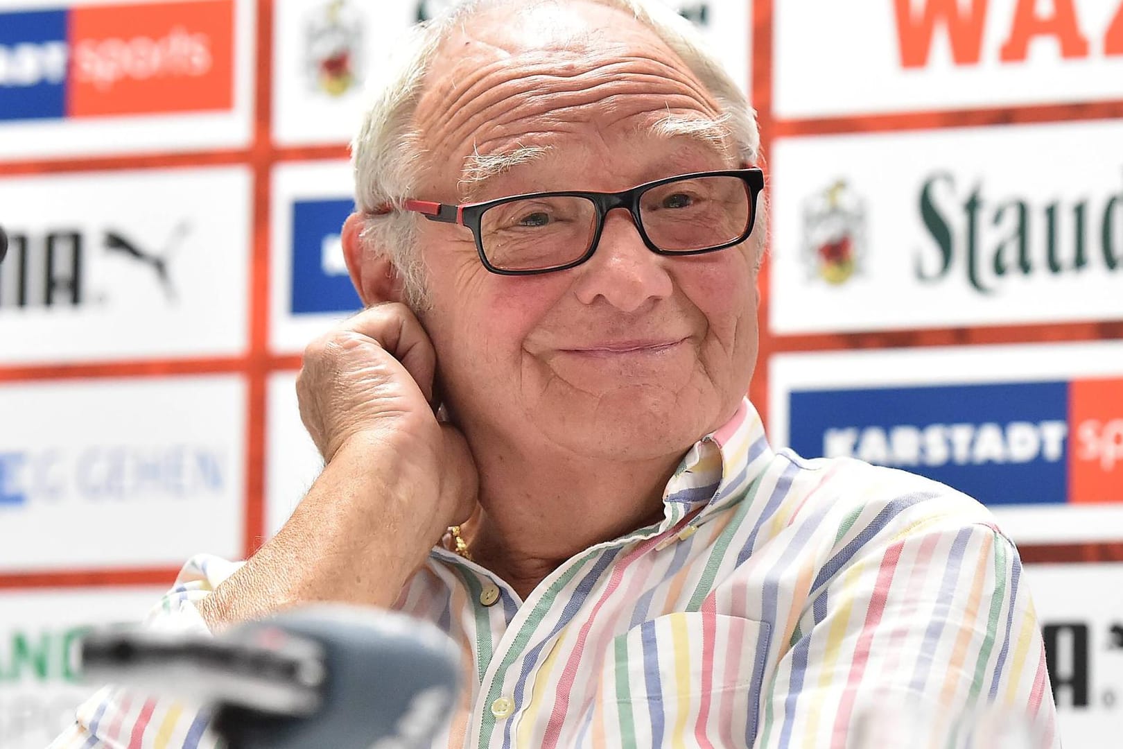 Willi Lippens erzielte 79 Tore in 172 Bundesliga-Spielen.