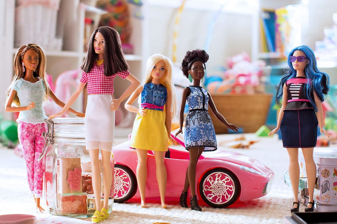 Die neuen Barbies sollen das Umfeld von Mädchen wiederspiegeln.