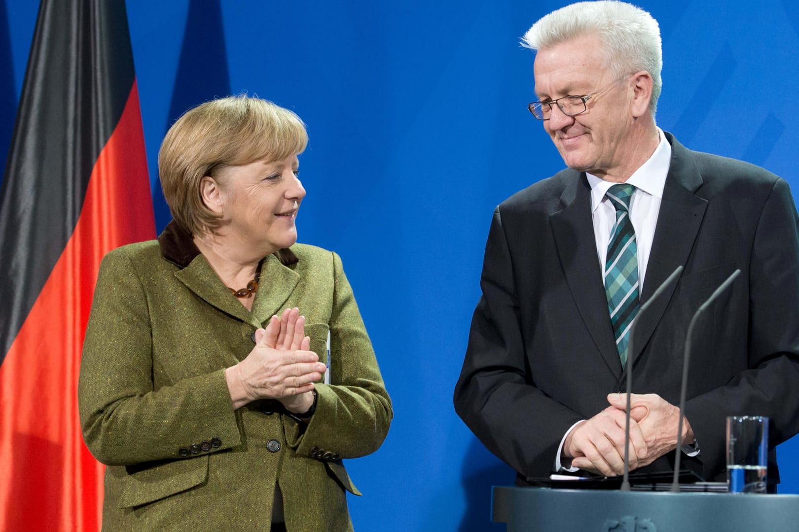 Gar nicht so weit auseinander: Kanzlerin Angela Merkel und der Grünen-Politiker Winfried Kretschmann.