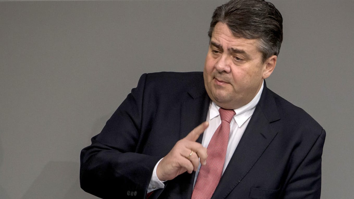 Vizekanzler Sigmar Gabriel ist nach seiner Verbalattacke gegen die AfD selbst in die Kritik geraten.